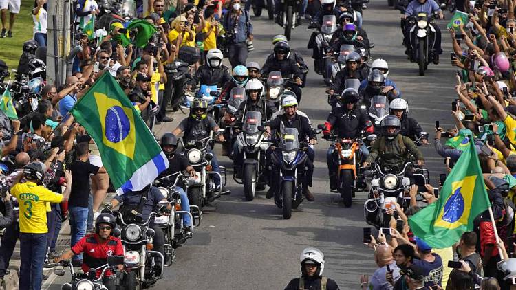 bolsonaro-passeio-moto-by-getty-images