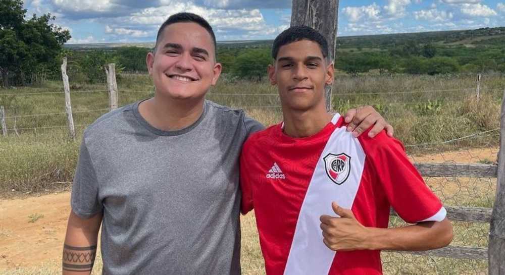 allan-jesus-luva-de-pedreiro-empresario-reproducao-instagram