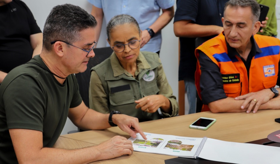 11-4-23 Prefeito e ministros sobre desabrigados
