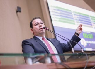 “Já vai tarde”, dispara deputado Wilker Barreto após secretário pedir exoneração da SES-AM