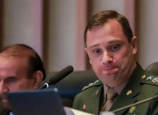 Áudio de Mauro Cid com críticas à PF coloca acordo de delação em risco