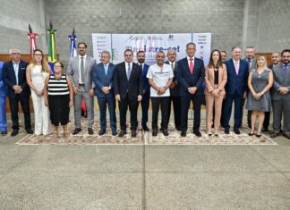 Presidente da Aleam, Roberto Cidade participa da abertura oficial do Registre-se!