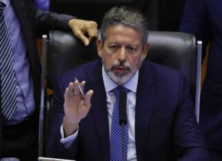 Lira admite desgaste com aborto, põe freio em projetos ideológicos e foca economia