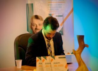 Livro ‘Além do Voto’, de Alexis Kotsifas, pode ser grande aliado de candidatos nesta eleição