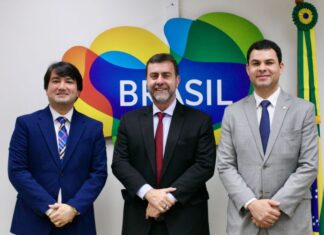 Saullo Vianna sela parceria com Embratur para a promoção de Manaus e do Amazonas