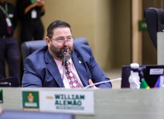 William Alemão denuncia secretário da Semef por não cumprimento de prazos