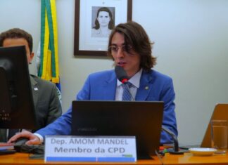 Projeto para assegurar planos e serviços específicos de saúde para autistas é aprovado em comissão