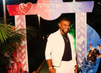 Após troca de flertes, Davi é flagrado beijando musa do Garantido