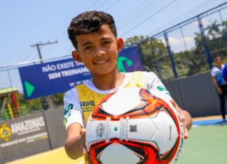 Governo investe em programas esportivos de base com doação de 36 mil itens de equipamentos