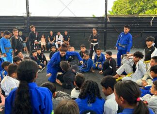 Atletas do ‘Jovens Embaixadores’ buscam terminar ano entre as 5 melhores academias de jiu-jitsu no ranking profissional