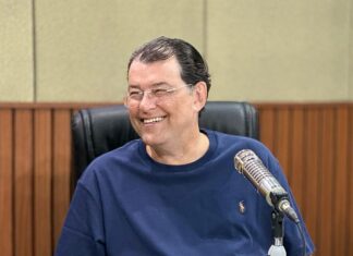 Autorização para licitar BR-319 deve sair até abril, diz Eduardo Braga em entrevista