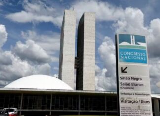 Plenário do STF começa a julgar hoje plano do Congresso para transparência em emendas