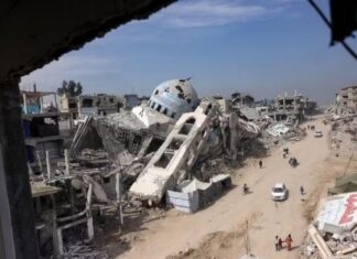 Israel retoma ataques a Gaza e afirma ter matado chefe de inteligência militar do Hamas