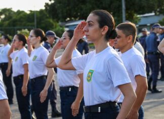Após aprovação em concurso da Polícia Militar, segunda turma de alunos oficiais inicia Curso de Formação