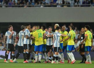 Brasil mal vê a cor da bola e leva goleada da Argentina nas Eliminatórias