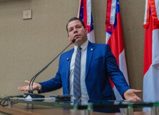 Wilker Barreto cobra restauração urgente do Colégio Amazonense Dom Pedro II