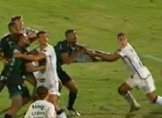 Maringá agradece fornecedor por camisa que não rasga após pênalti não marcado contra Atlético-MG