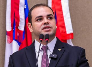 Roberto Cidade propõe medidas para garantir acesso à educação e reduzir evasão escolar no Amazonas