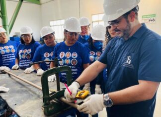 Águas de Manaus oferece cursos gratuitos de Bombeiro Hidráulico e Assistente Administrativo