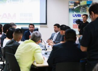 Câmara sedia implantação da UVB-AM em ato histórico para o legislativo municipal