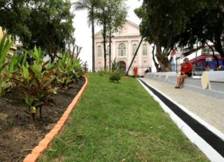 ‘A transformação é na vida das pessoas’, diz David Almeida ao entregar Praça dos Remédios revitalizada