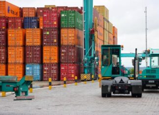 Amazonas projeta novo recorde histórico nas importações