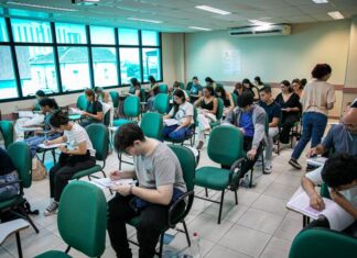 Milhares de candidatos dão início ao sonho de ingressar na UEA por meio do Vestibular 2025, acesso 2026