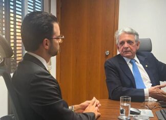 Ação de Pauderney junto à Antaq derruba taxa abusiva que penalizava empresas e população no AM