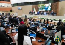 David Reis destaca papel transformador da Escola do Legislativo nos 18 anos celebrados em Tribuna Popular da CMM