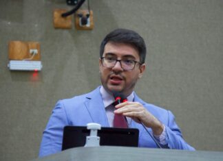 Rodrigo Guedes questiona prisão do operador do guindaste no acidente da árvore de Natal