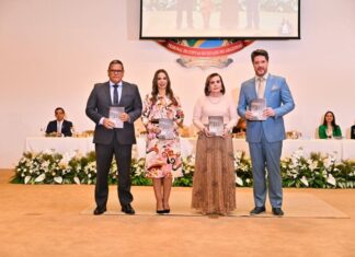 TCE-AM lança Revista Científica 2025 e premia autores de artigos técnicos