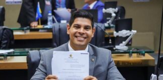 Deputado Mário César Filho esteve entre os parlamentares mais produtivos da Aleam em 2025