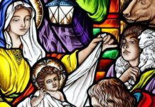 Em que dia Jesus nasceu segundo os evangelhos e como se convencionou a data de 25 de dezembro?