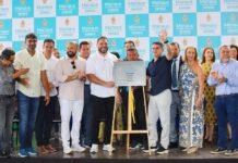 David Almeida entrega escola-modelo e confirma pagamento da data-base e abono do Fundeb