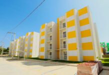 David Almeida vistoria habitacionais e anuncia entrega de 576 moradias semimobiliadas