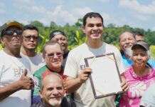 Saullo Vianna e David Almeida assinam pavimentação do ramal Água Branca 2, na zona rural de Manaus