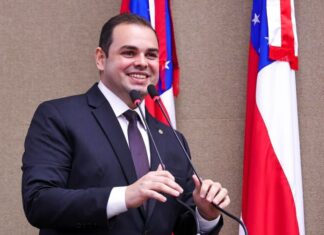 Roberto Cidade avalia aplicação de provas do concurso da Aleam e orienta candidatos sobre próximas fases