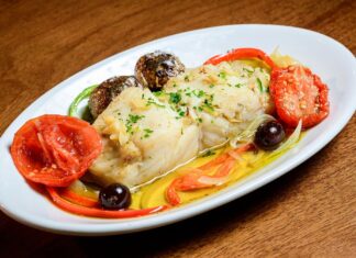 Chefs do Engenho ensinam como escolher e preparar Bacalhau do Porto para as ceias de Natal e Ano Novo