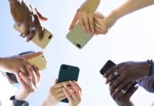 MEC fará pesquisa sobre restrição de celulares nas escolas