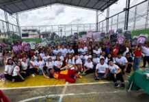 Mais de 500 crianças da Redenção recebem mochilas escolares em ação social neste domingo