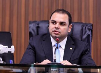 Roberto Cidade propõe política inédita para proteger mulheres contra a violência em áreas ribeirinhas