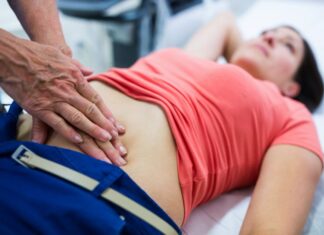 Gastroenterologista alerta para hábitos do dia a dia que podem prejudicar o intestino