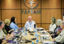 Serafim Corrêa é homenageado em reunião do Conselho Superior da Fapeam e se despede da presidência