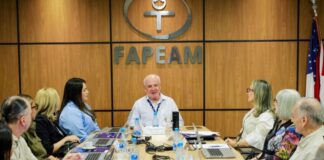 Serafim Corrêa é homenageado em reunião do Conselho Superior da Fapeam e se despede da presidência