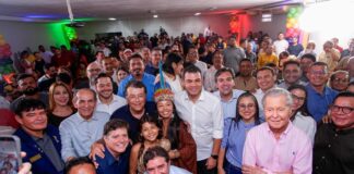 Em ato de filiação ao MDB, Saullo Vianna reúne lideranças nacionais e locais