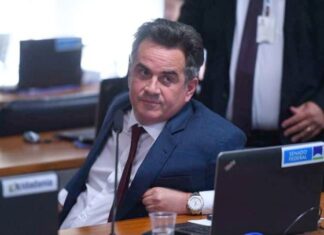 ‘Em comum acordo’, advogados deixam defesa do senador Ciro Nogueira, investigado no caso Master
