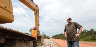 Eduardo Braga acompanha presidente Lula em entregas e anúncios de investimentos no Amazonas