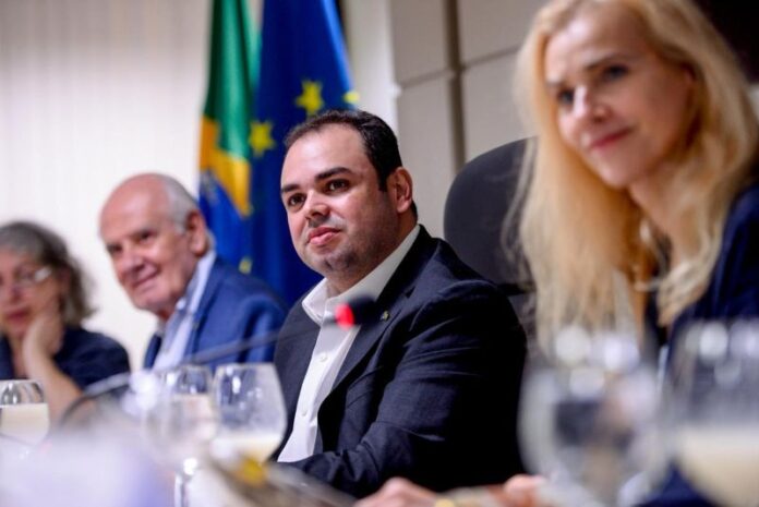 Em reunião com delegação da União Europeia, governador Roberto Cidade defende desenvolvimento sustentável no Amazonas e ampliação de parcerias internacionais 3_Foto Alex Pazuello Secom