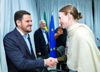Renato Junior articula parcerias com embaixadores de 17 países da União Europeia