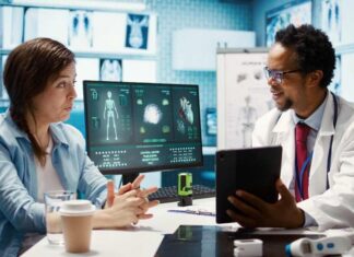 Pesquisa aponta que 78% dos médicos e 49% dos pacientes digitalizados utilizam IA na saúde no Brasil